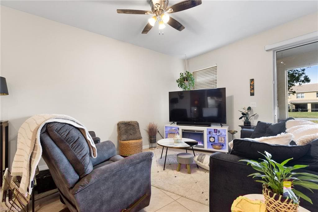 10806 Alvara Point Dr, Bonita Springs, FL 34135-9