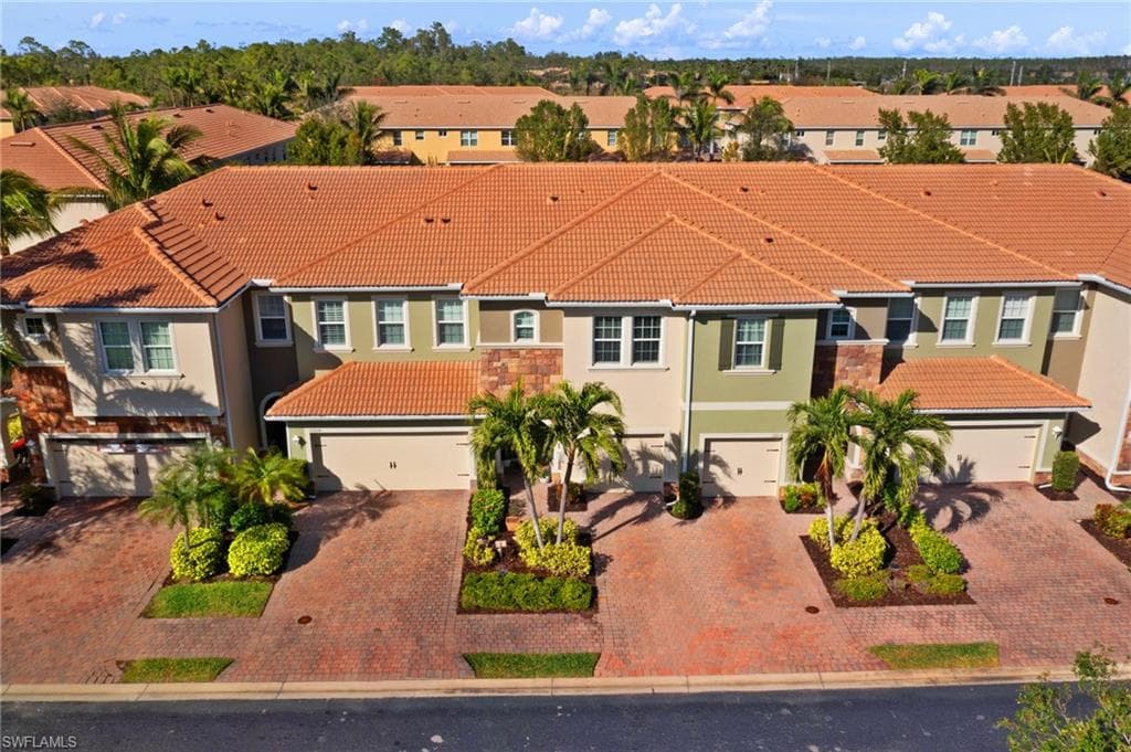 10806 Alvara Point Dr, Bonita Springs, FL 34135-28
