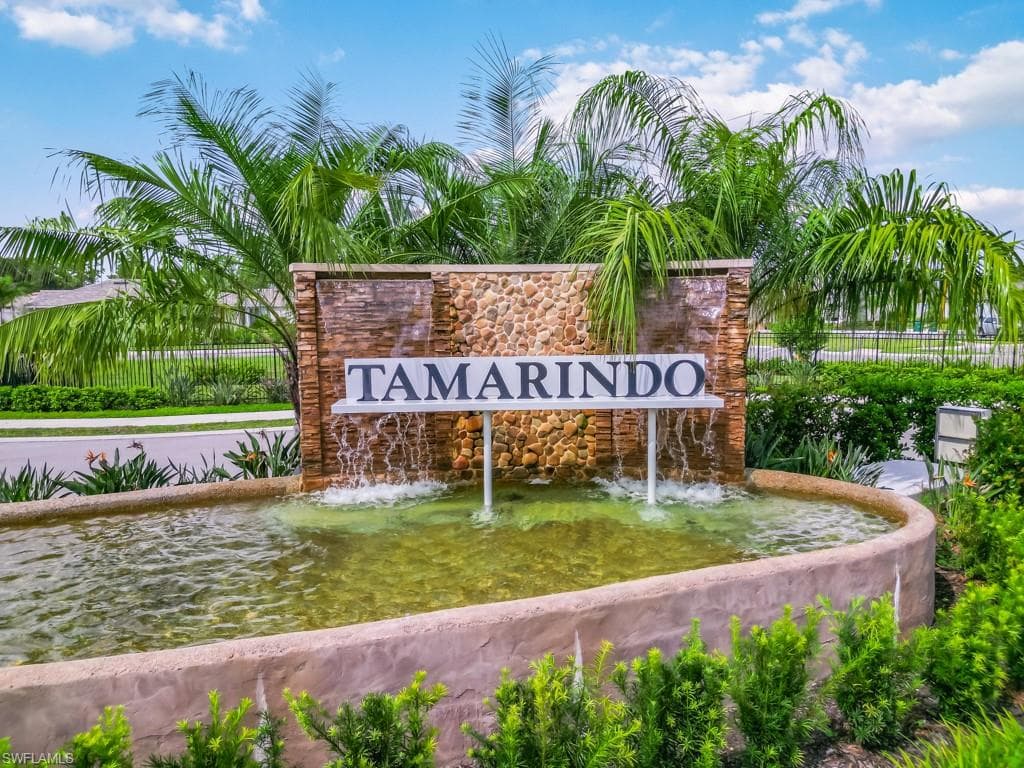 342 Deauville Loop, Naples, FL 34114-17