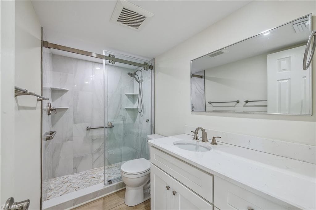2500 Gulf Shore Blvd N N9, Naples, FL 34103-13