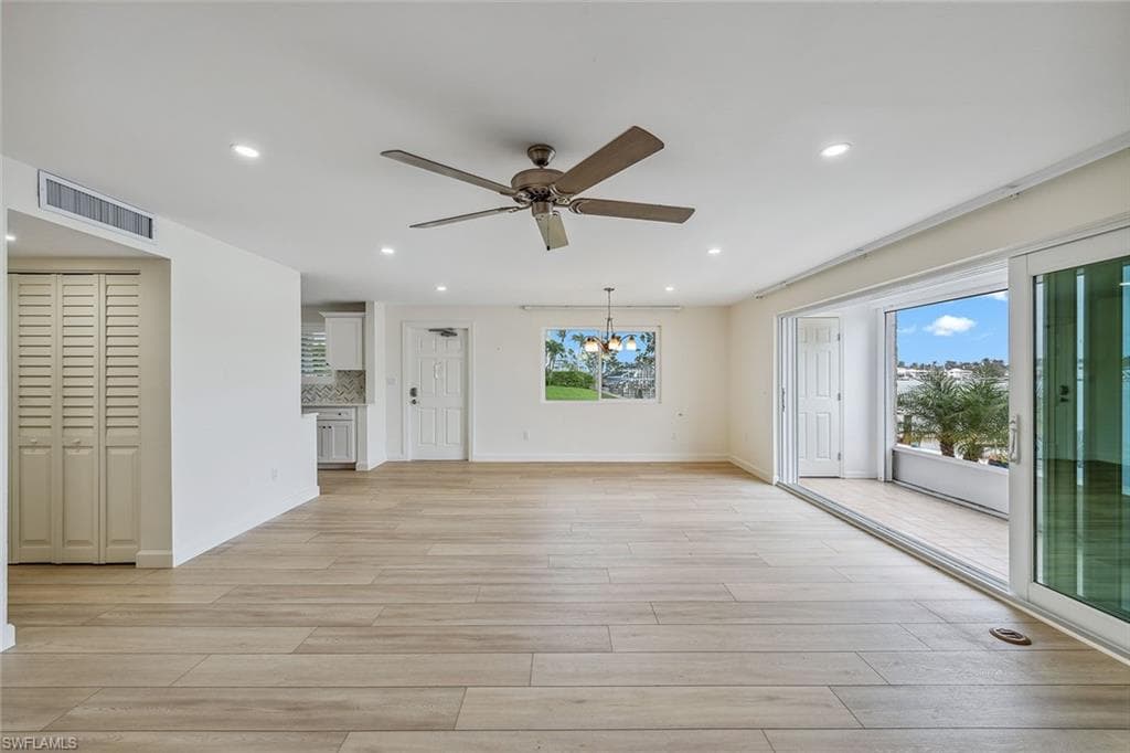 2500 Gulf Shore Blvd N N9, Naples, FL 34103-7