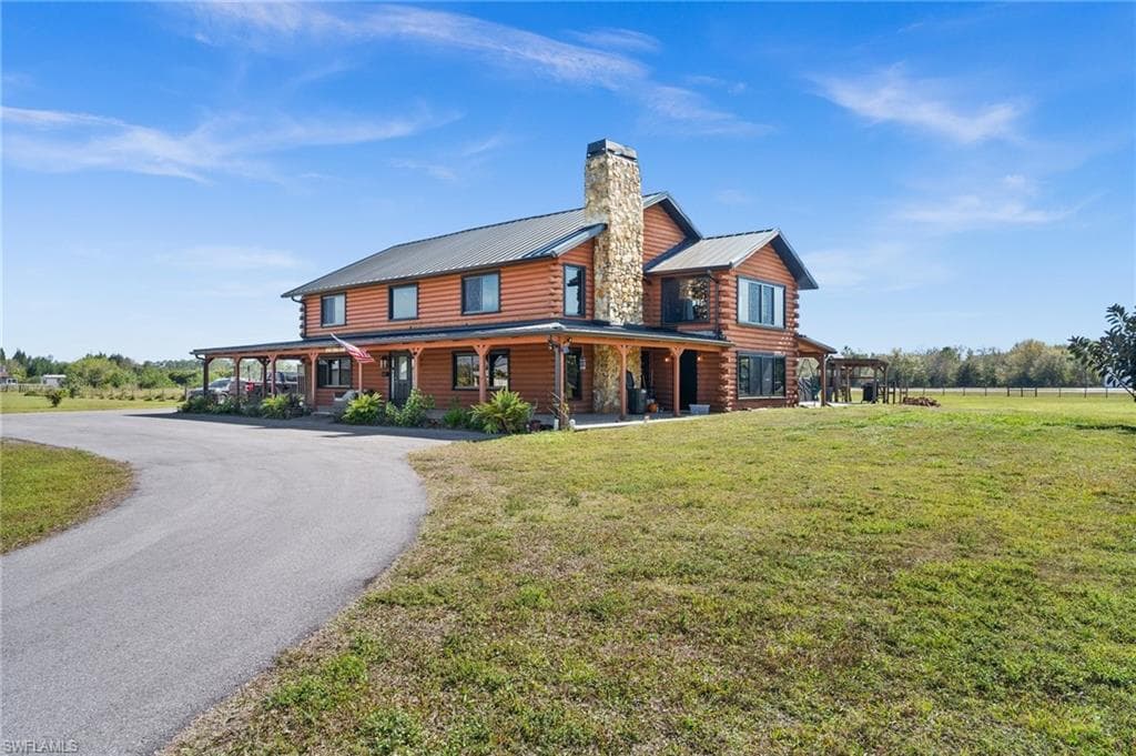3040 Trail Dairy Cir, North Fort Myers, FL 33917-1
