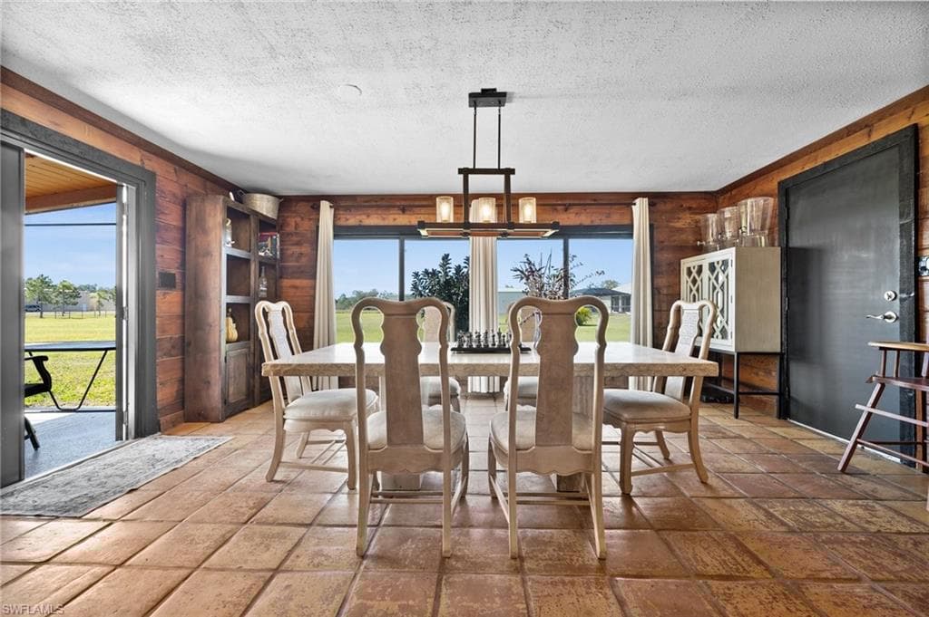 3040 Trail Dairy Cir, North Fort Myers, FL 33917-40