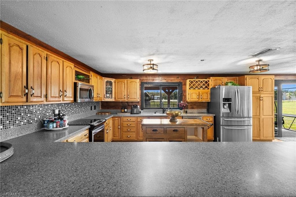 3040 Trail Dairy Cir, North Fort Myers, FL 33917-42