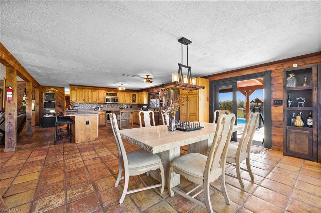 3040 Trail Dairy Cir, North Fort Myers, FL 33917-45