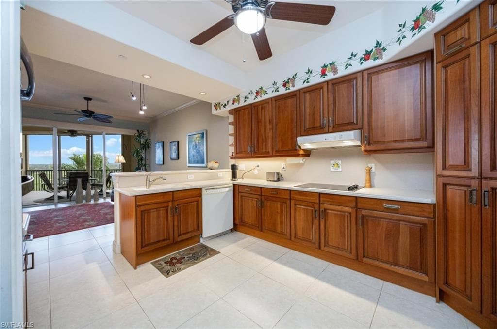 570 El Camino Real 2504, Naples, FL 34119-13