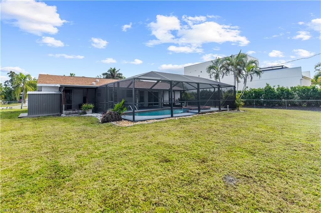 28232 Mango Dr, Bonita Springs, FL 34134-29