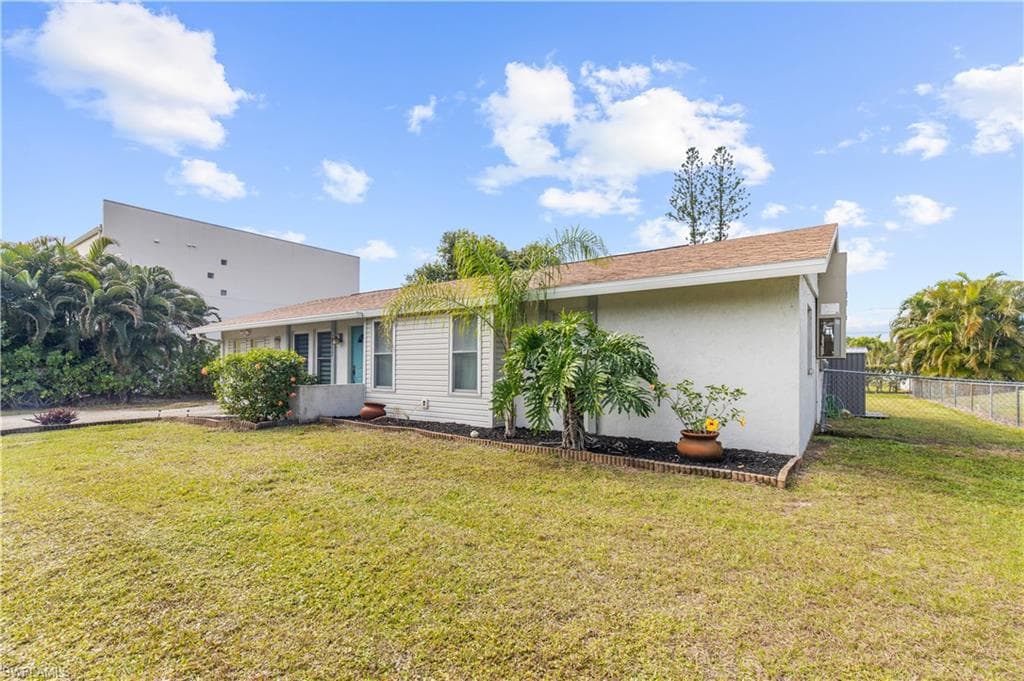 28232 Mango Dr, Bonita Springs, FL 34134-36