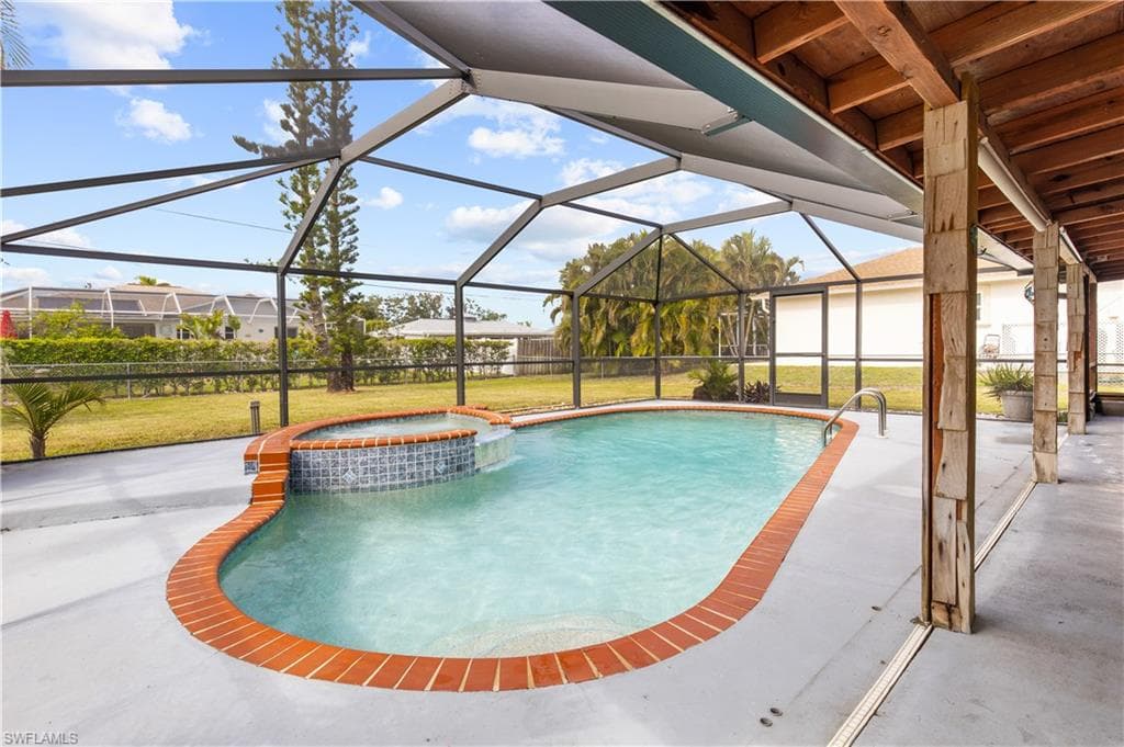 28232 Mango Dr, Bonita Springs, FL 34134-2