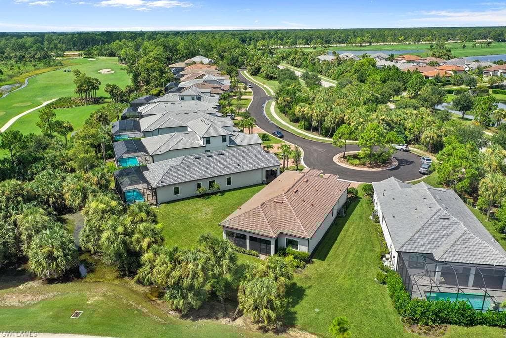 9284 Cormorant Dr, Naples, FL 34120-21