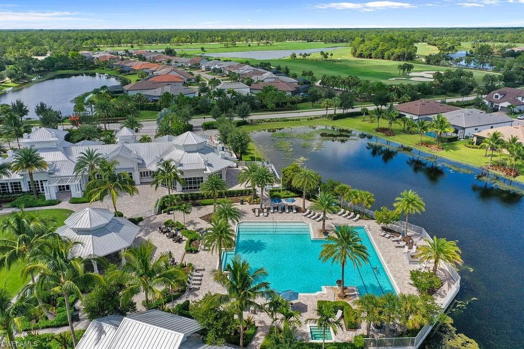 9284 Cormorant Dr, Naples, FL 34120-22