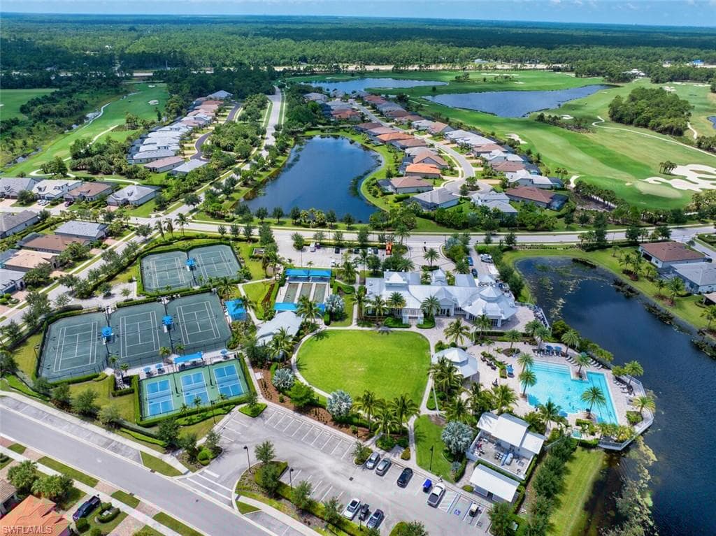 9284 Cormorant Dr, Naples, FL 34120-23