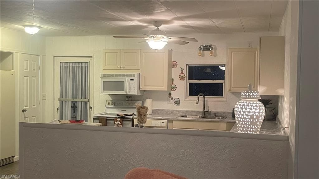 16230 Cynthia Ct, Fort Myers, FL 33908-28