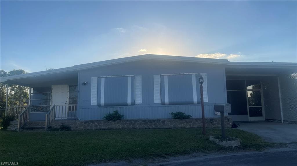 16230 Cynthia Ct, Fort Myers, FL 33908-35