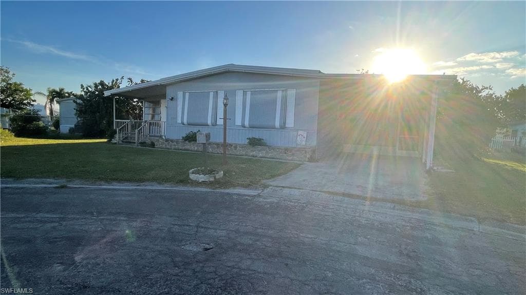 16230 Cynthia Ct, Fort Myers, FL 33908-36