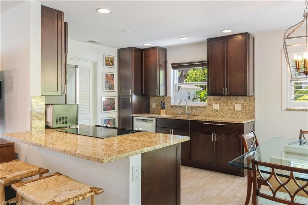4774 West Blvd #e202, Naples, FL 34103-11