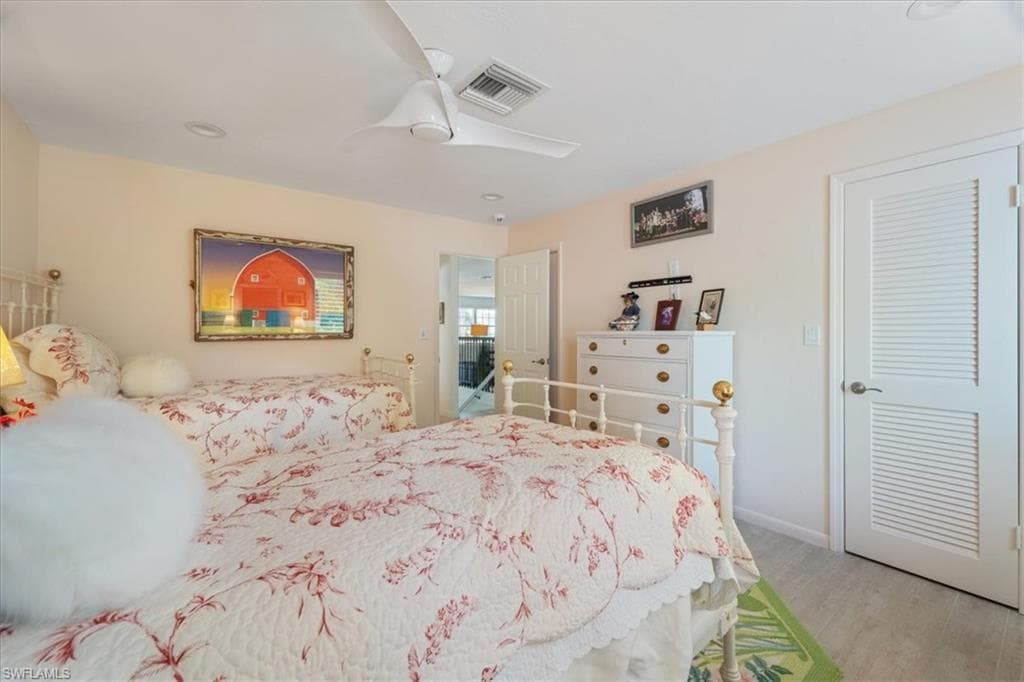 4774 West Blvd #e202, Naples, FL 34103-17