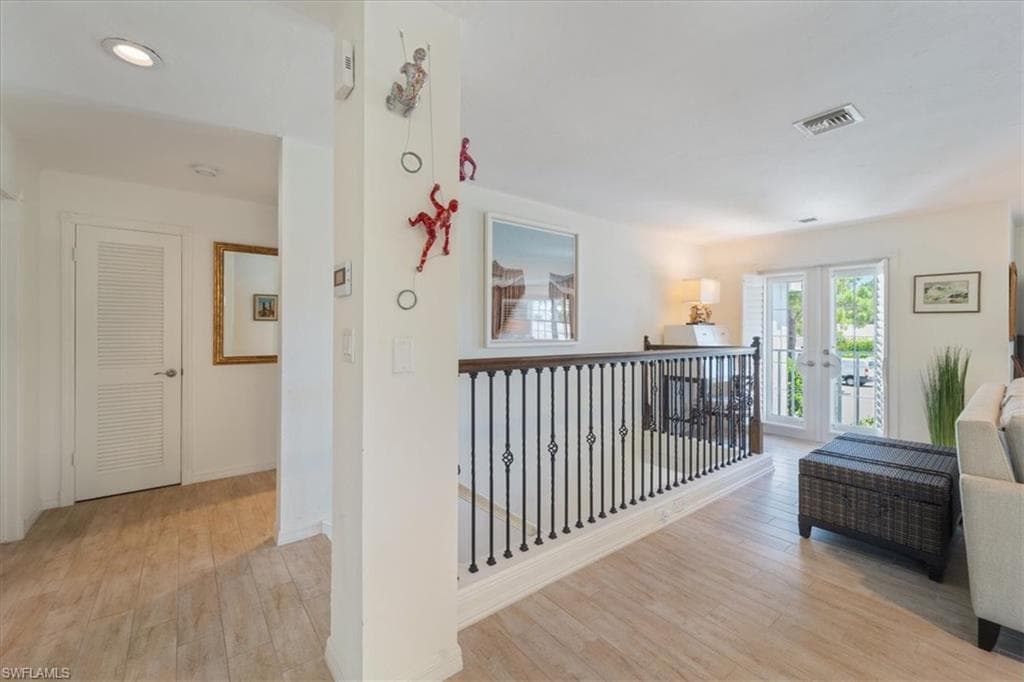 4774 West Blvd #e202, Naples, FL 34103-3