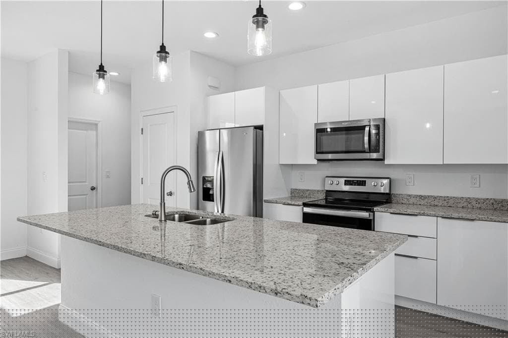 933 Gleason, Lehigh Acres, FL 33974-19