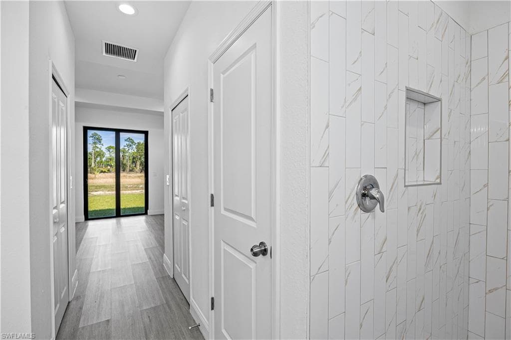 933 Gleason, Lehigh Acres, FL 33974-24