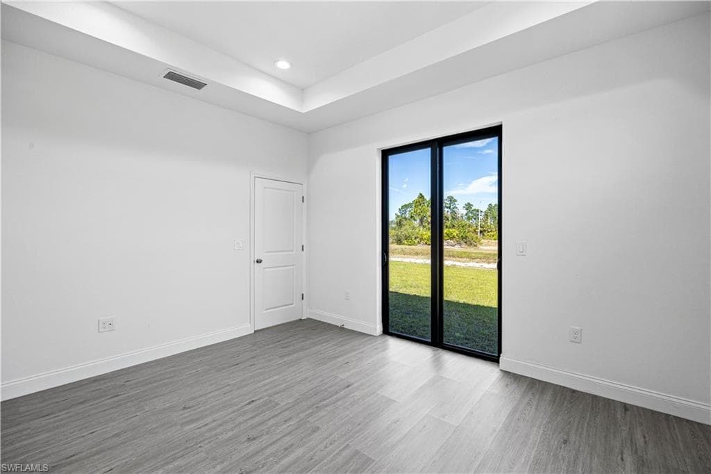 933 Gleason, Lehigh Acres, FL 33974-25