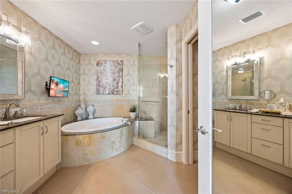 9115 Strada Pl 5414, Naples, FL 34108-17