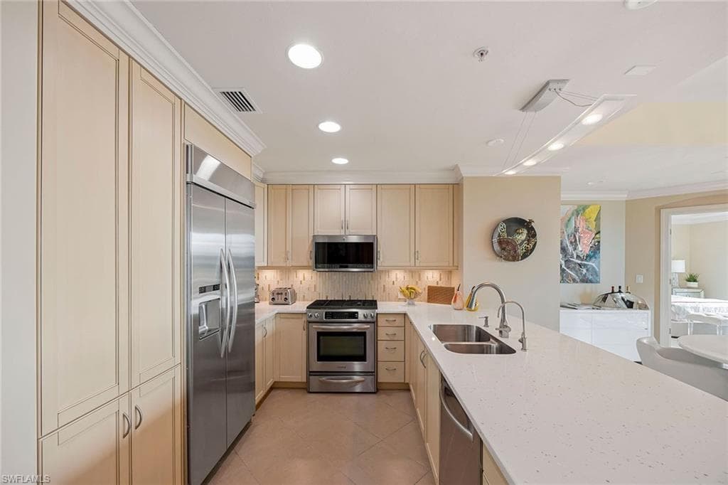 9115 Strada Pl 5414, Naples, FL 34108-4