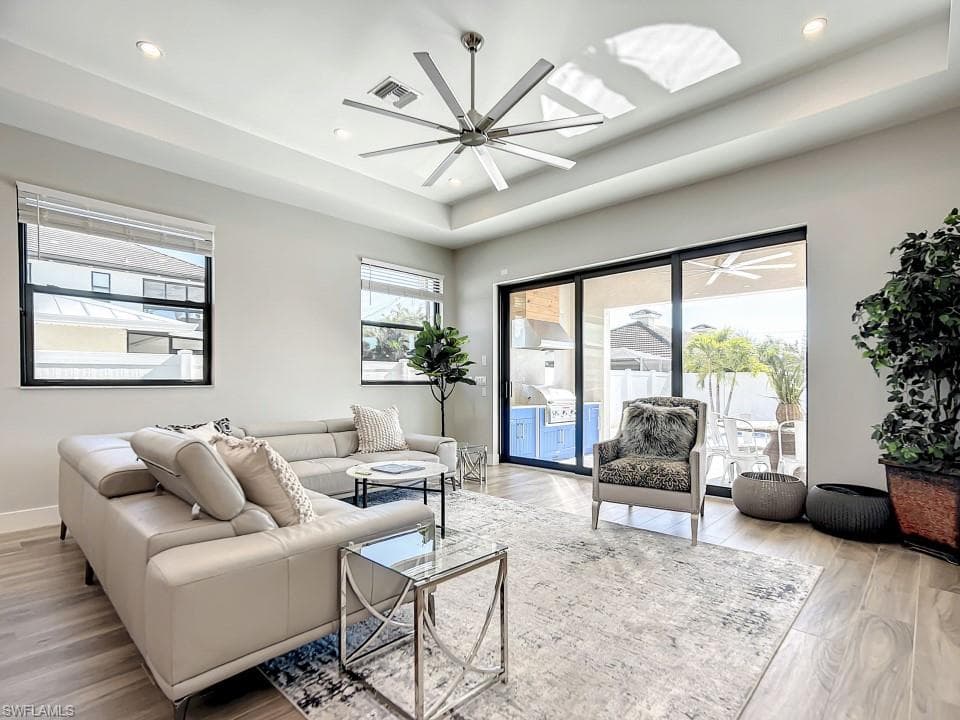 828 100th Ave N, Naples, FL 34108-31