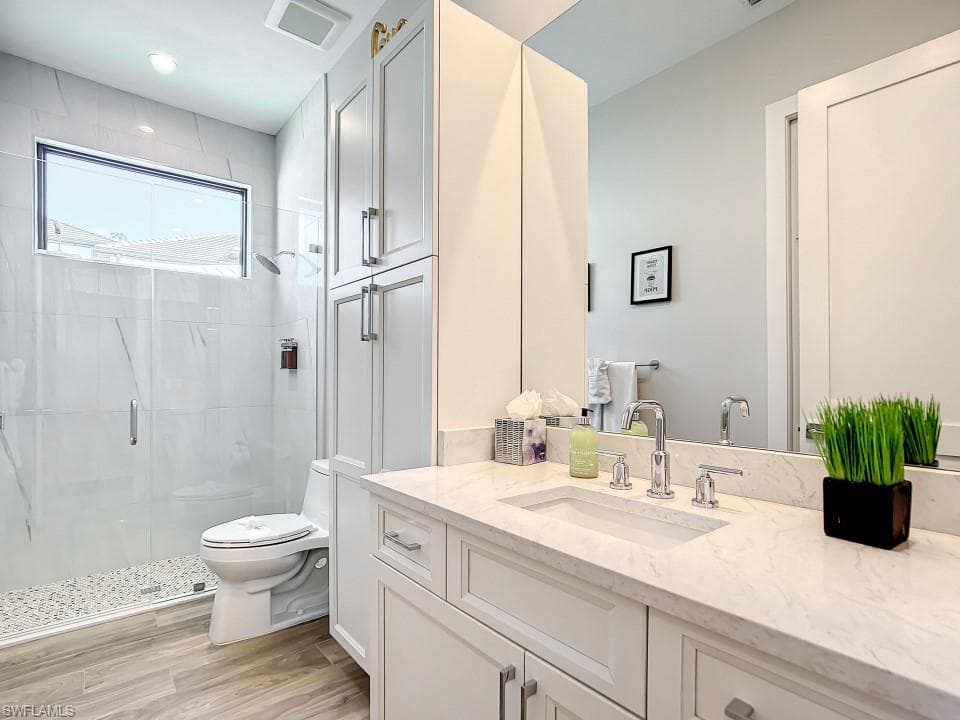828 100th Ave N, Naples, FL 34108-32