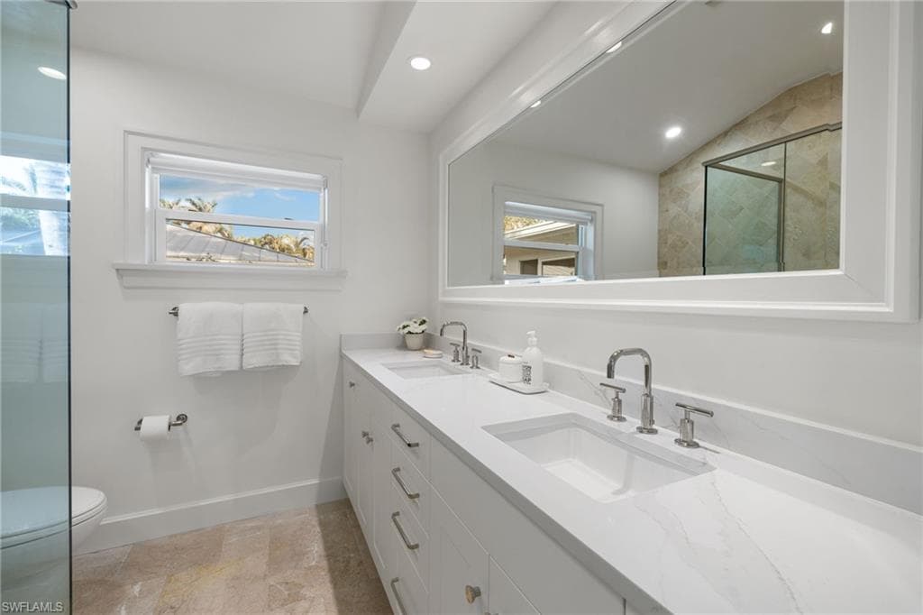 320 Putter Point Dr, Naples, FL 34103-23