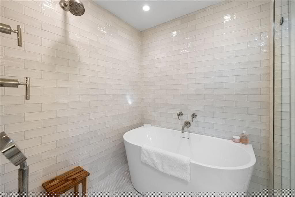 320 Putter Point Dr, Naples, FL 34103-33