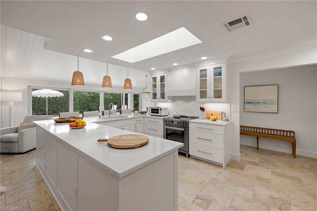 320 Putter Point Dr, Naples, FL 34103-37