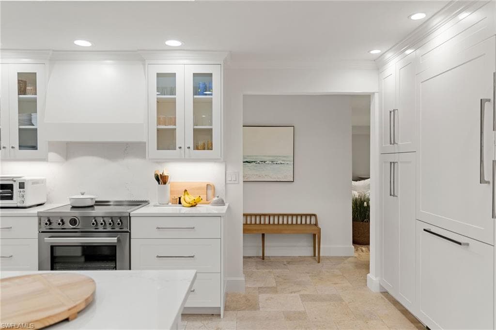 320 Putter Point Dr, Naples, FL 34103-43