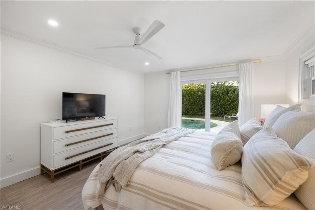 320 Putter Point Dr, Naples, FL 34103-48