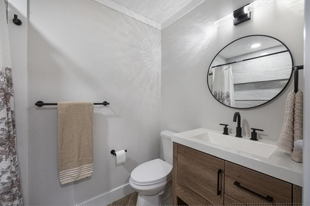 1890 Bald Eagle Dr B, Naples, FL 34105-18