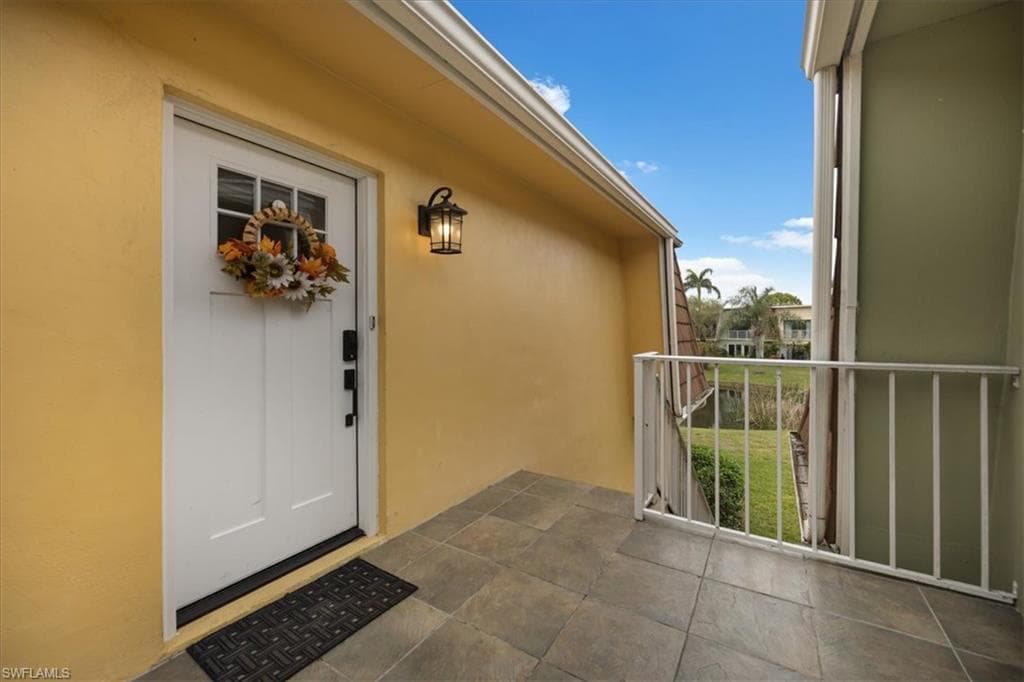 1890 Bald Eagle Dr B, Naples, FL 34105-21