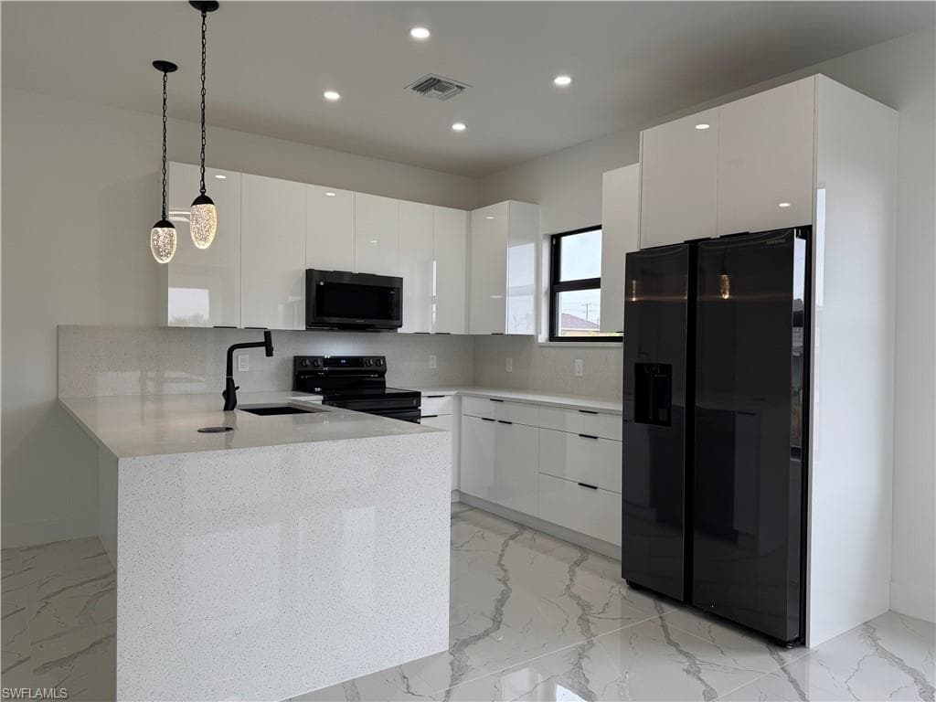 3109 9th St SW, Lehigh Acres, FL 33976-3