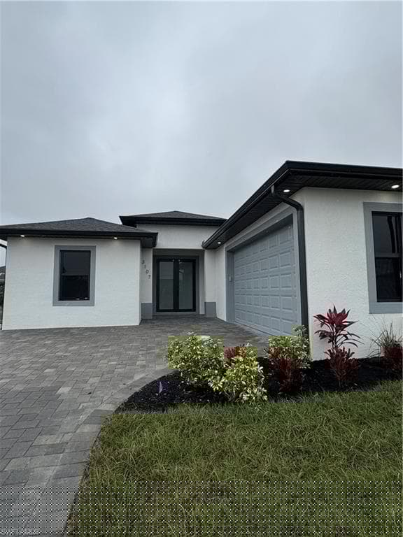 3107 9th St SW, Lehigh Acres, FL 33976-3