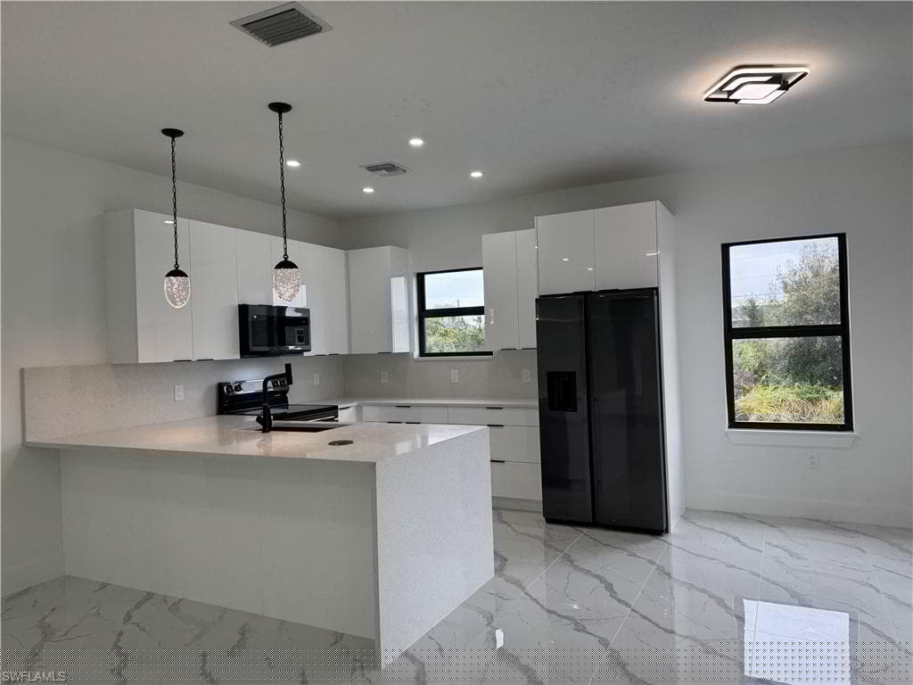 3107 9th St SW, Lehigh Acres, FL 33976-8