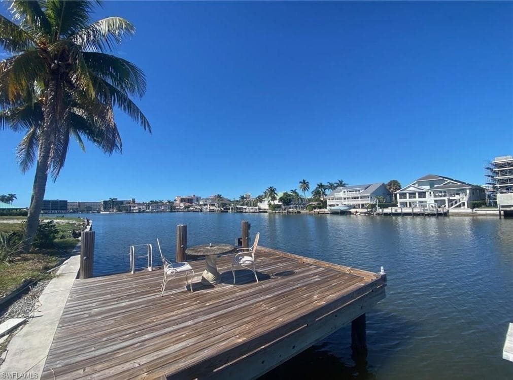 361 Seabee Ave, Naples, FL 34108-3