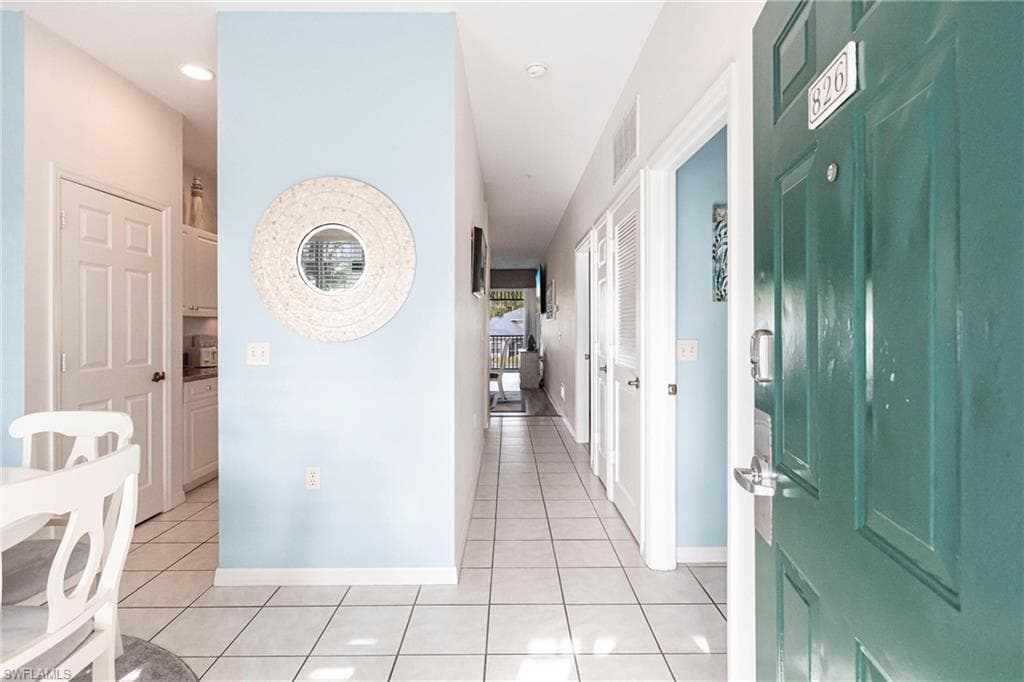 7930 Mahogany Run Ln 826, Naples, FL 34113-10
