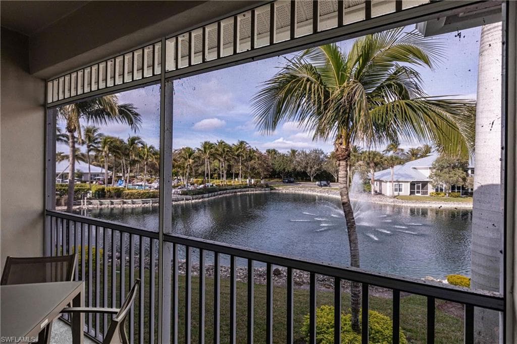 7930 Mahogany Run Ln 826, Naples, FL 34113-36