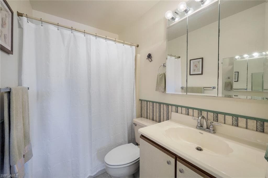 5259 Treetops Dr, Naples, FL 34113-16