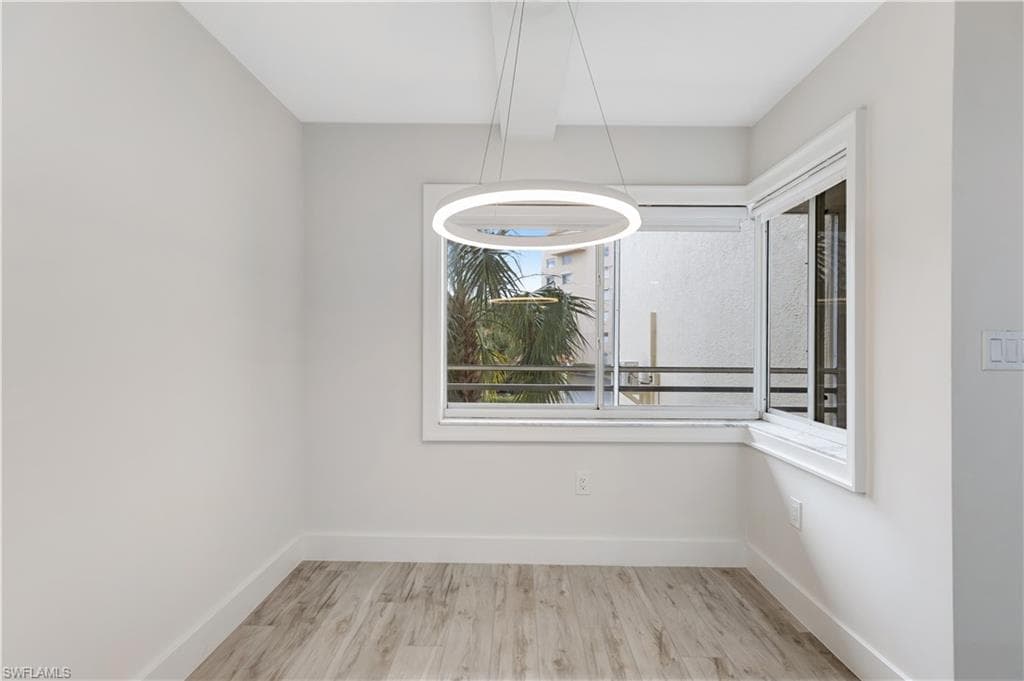 15171 Cedarwood Ln 3204, Naples, FL 34110-9