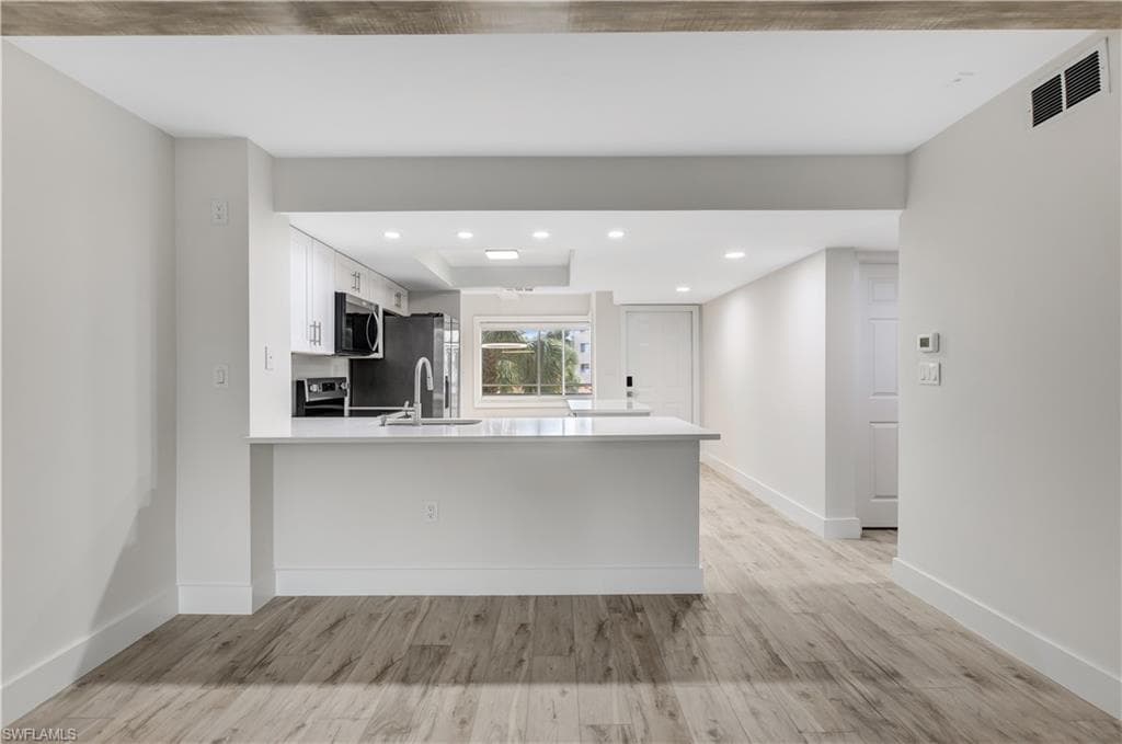 15171 Cedarwood Ln 3204, Naples, FL 34110-13