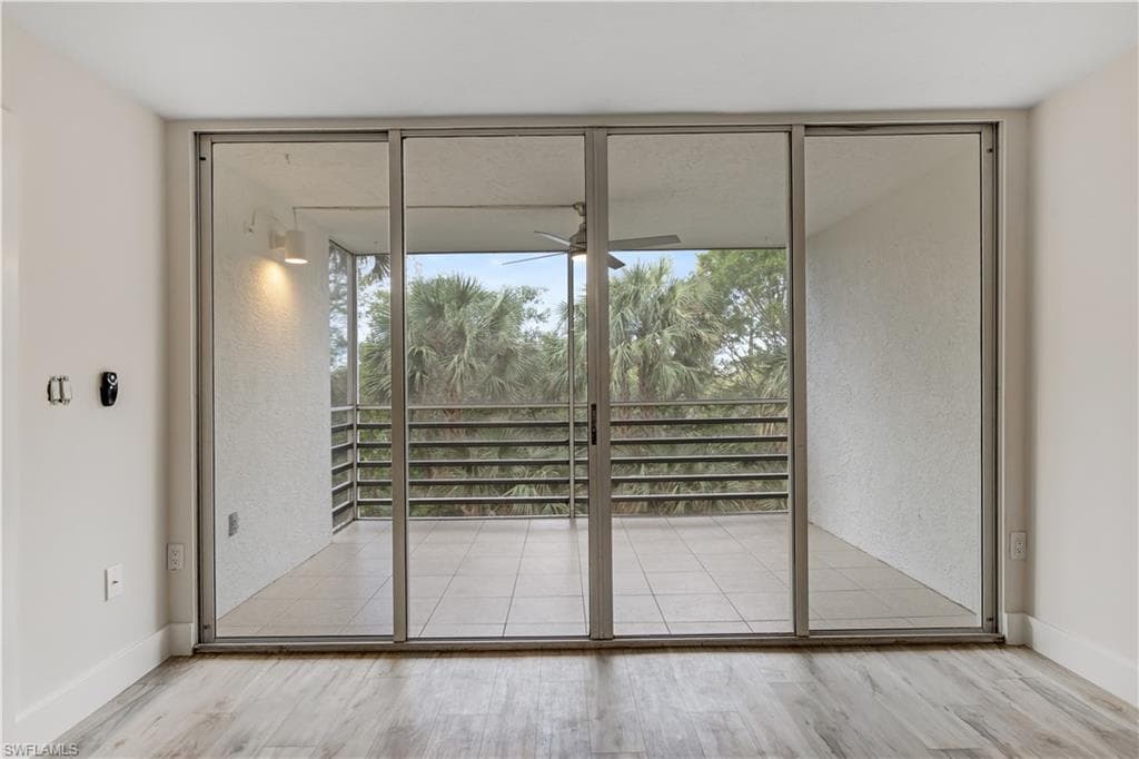 15171 Cedarwood Ln 3204, Naples, FL 34110-16