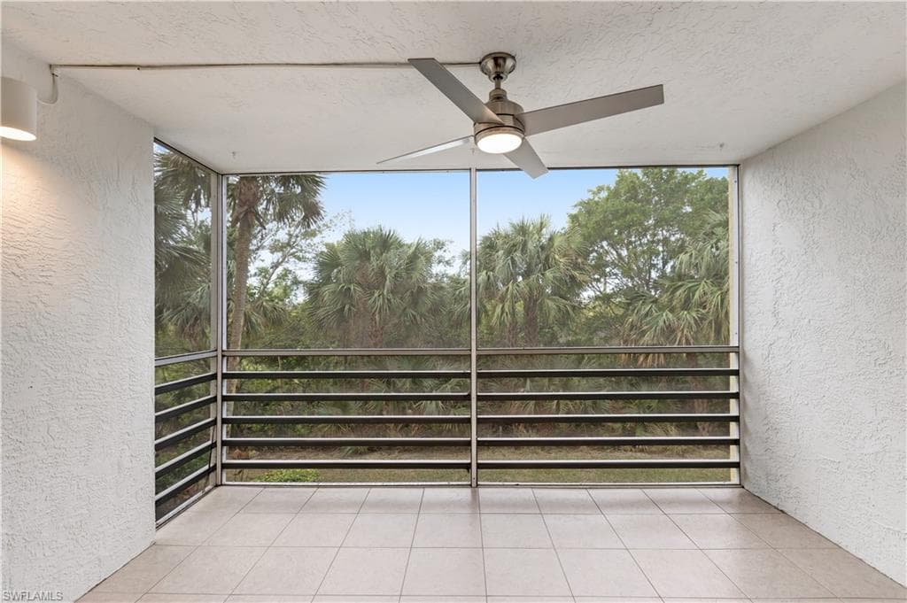 15171 Cedarwood Ln 3204, Naples, FL 34110-17