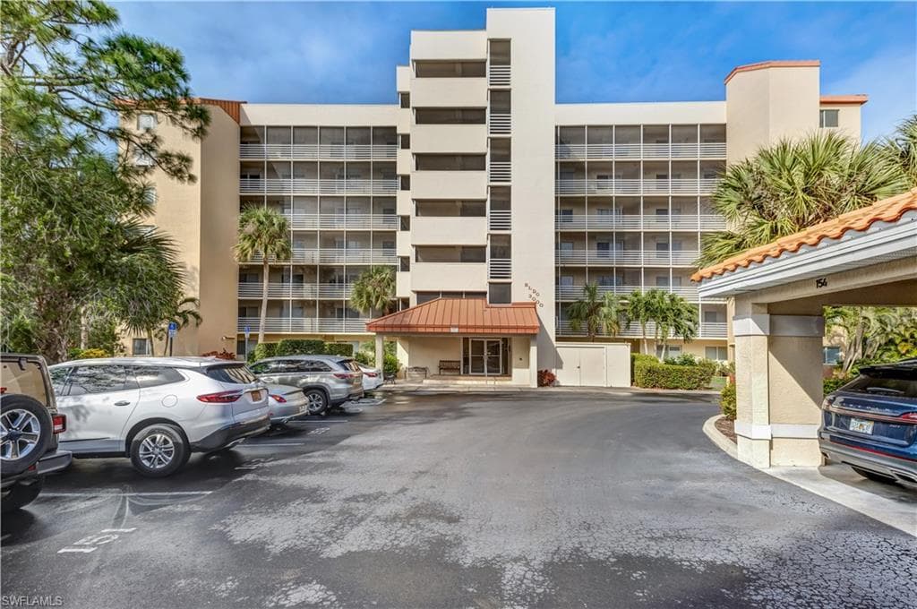 15171 Cedarwood Ln 3204, Naples, FL 34110-1