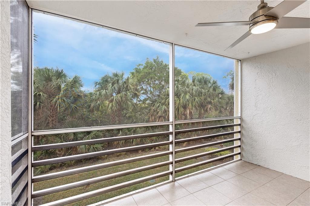 15171 Cedarwood Ln 3204, Naples, FL 34110-19