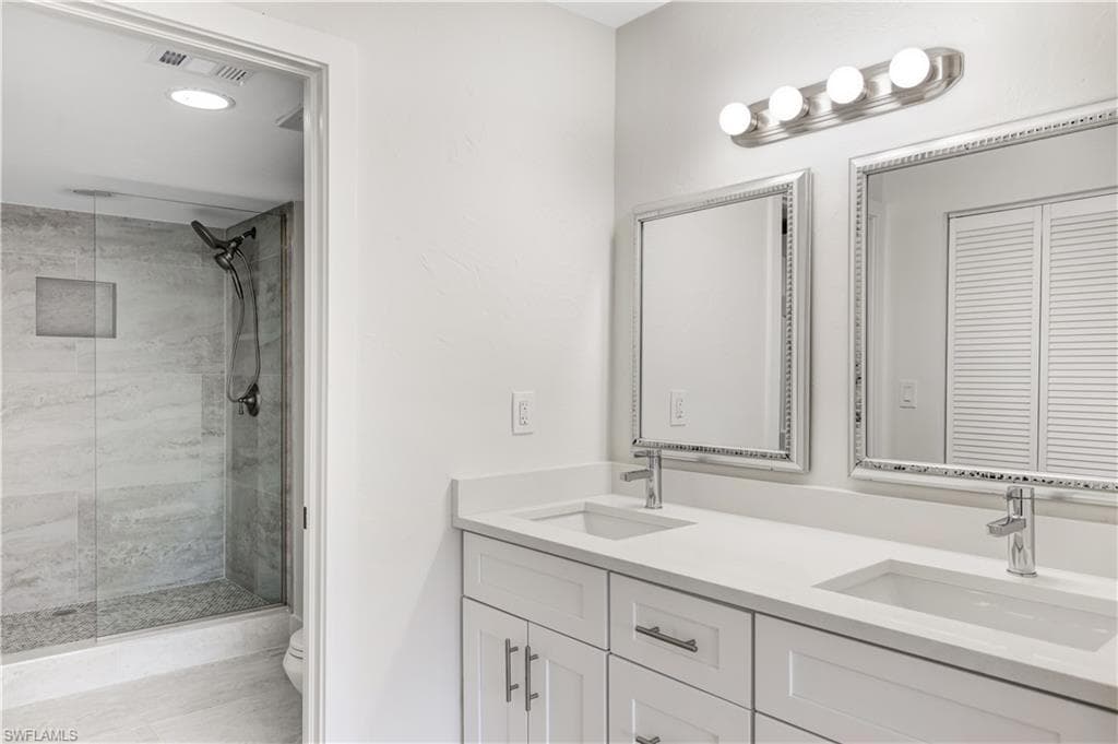 15171 Cedarwood Ln 3204, Naples, FL 34110-25
